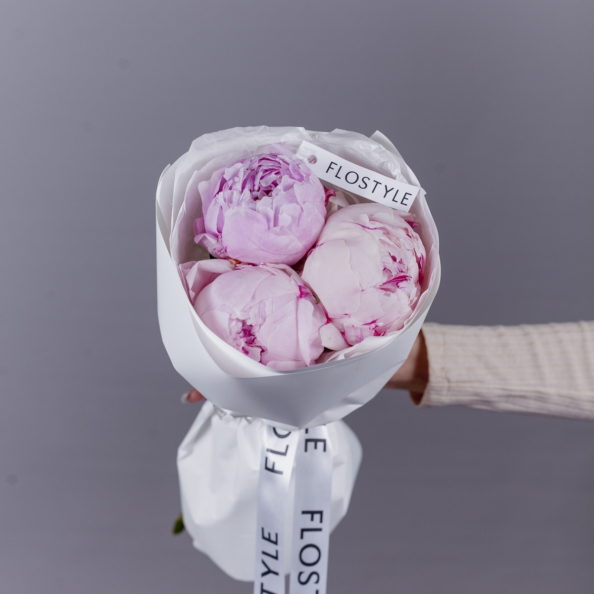 tri piona rozovyj pion  kupit 6